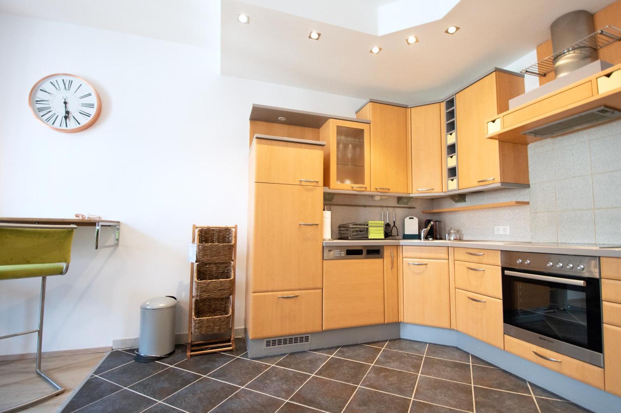 Kiwi Apartment Wina Bagian luar foto